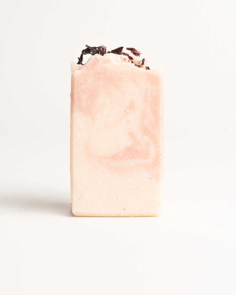 Savon au Sel de l'Himalaya & Lait de Coco, parfumé au Bois de Hô, au Lavandin et à la Marjolaine